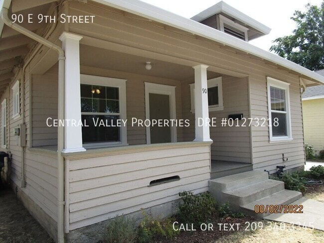 Photo - 90 E 9th St