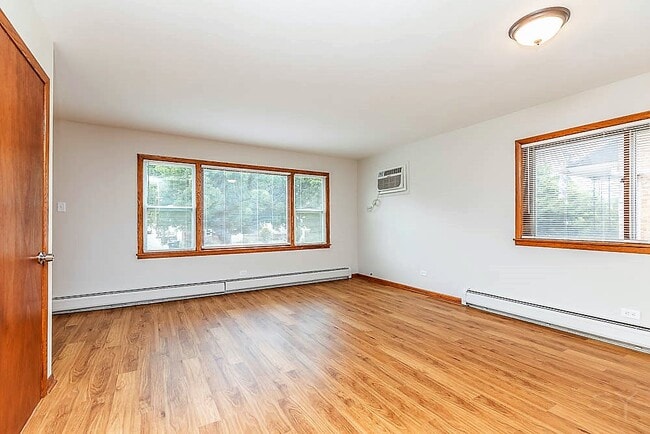 Photo - 5752 W Park Ave