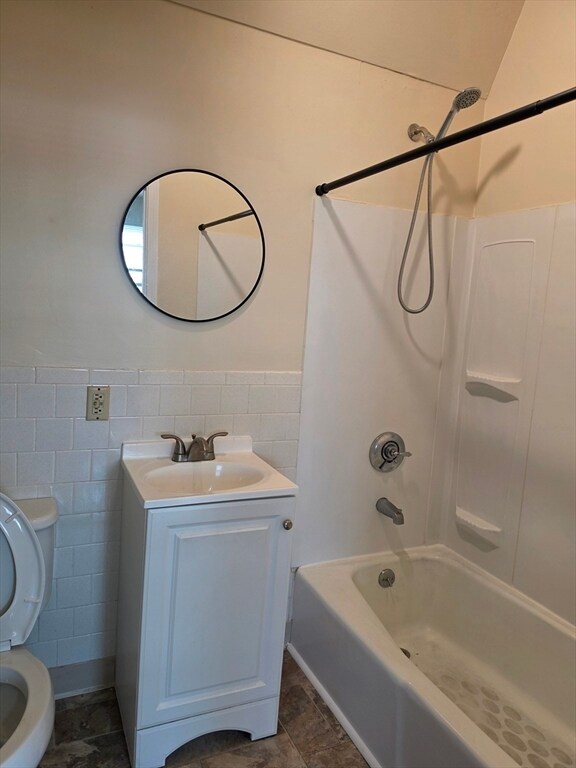 838 Western Ave Unit 2L