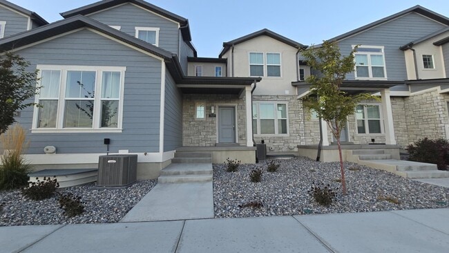 Photo - 3429 W 1840 N