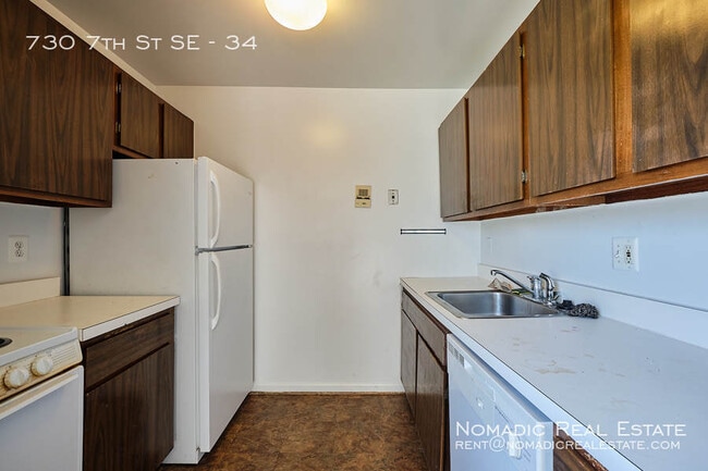 Photo - 730 7th St SE Unit #34