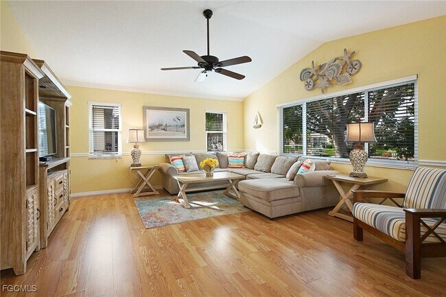 Photo - 4138 SW 5th Ave