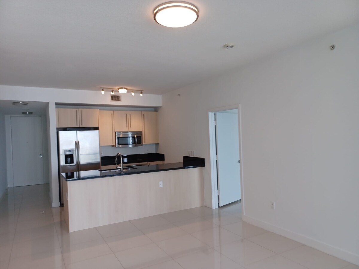 Photo - 79 SW 12th St Unit 1082