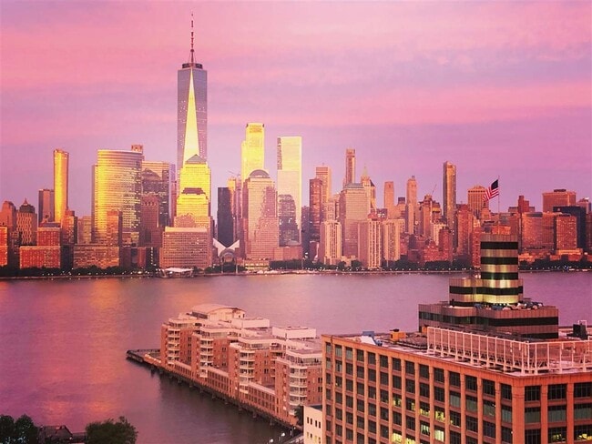 Building Photo - 1 2nd St Unit 2205