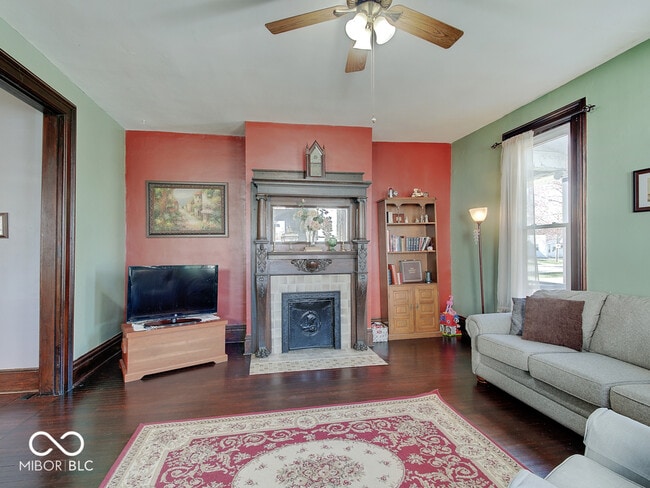 Photo - 345 E King St Unidad 347