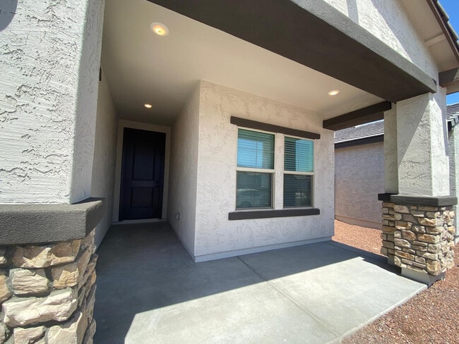 Photo - 23414 W Raymond St