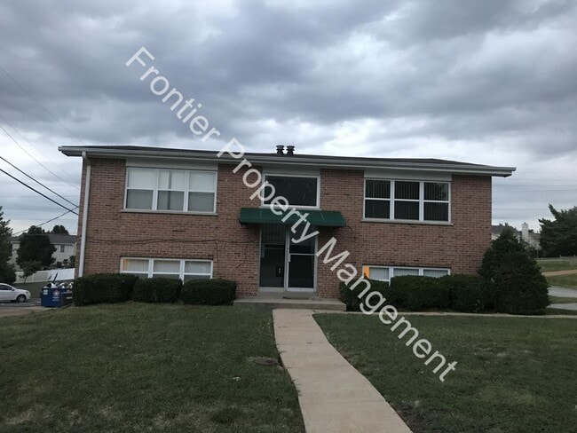 Building Photo - Coming Soon!! Quiet Affton 1bd/1ba Apartment! Unit 10203 Marble Arch Apt C
