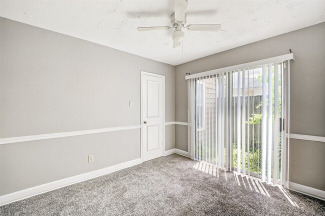 Photo - 12403 Meadow Ridge Dr