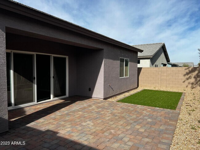8017 S 6th Dr.