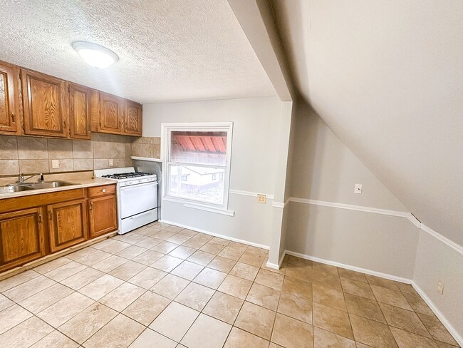 Photo - 1530-1532 N Sherman Dr Unit 1530 Sherman