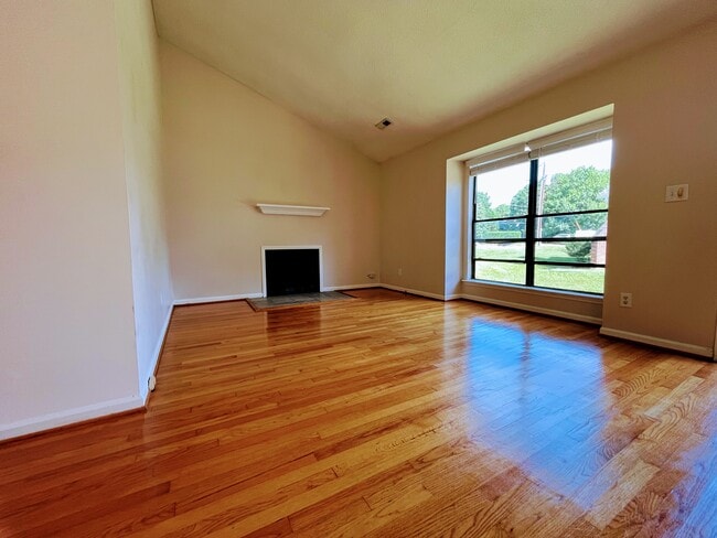 Photo - 6828 Ray Rd Unidad Suite A