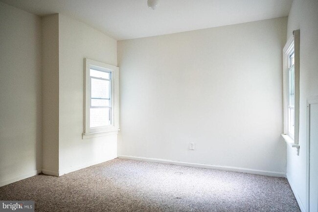 Photo - 835 E Chelten Ave