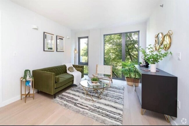 Building Photo - 13680-136-41 41st Ave Unit 8C Rental
