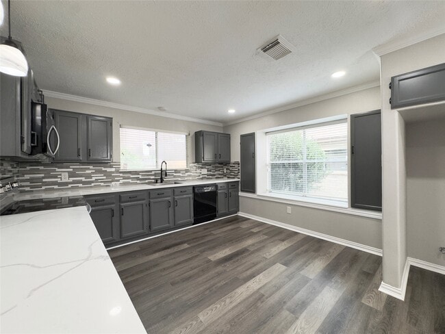 Photo - 1406 River Rock Dr