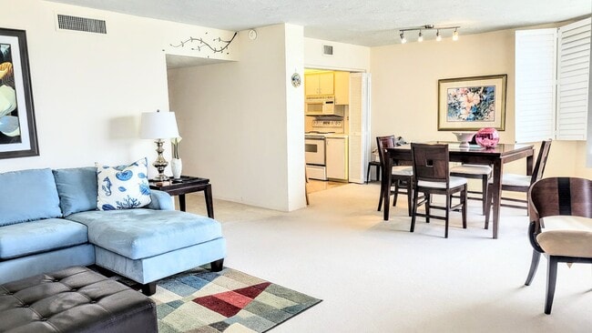 Photo - SEASONAL SHORT-TERM 1-BED 1 BATH CONDO ON LONGBOAT KEY. BEACH ACCESS