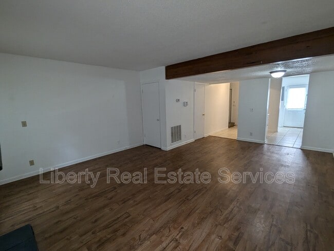 Photo - 727 S Main St Unit Apt 101