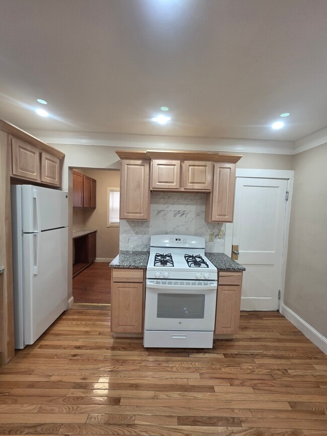 Photo - 14 Vera St Unit 2