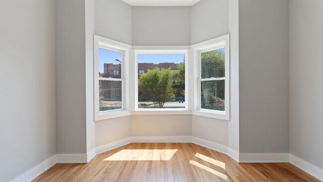 Photo - 1742 N California Ave Unit 2F