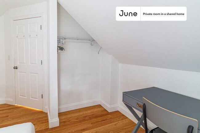 Photo - Room in Shared 6 bed/2 bath home Unidad D