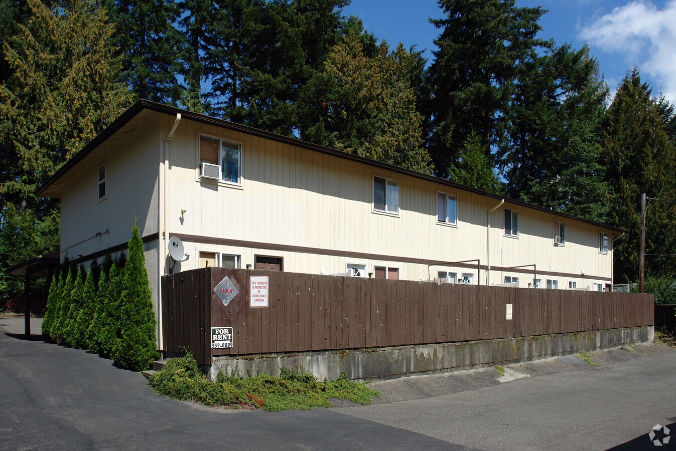 Photo - 224-226 Little St SW