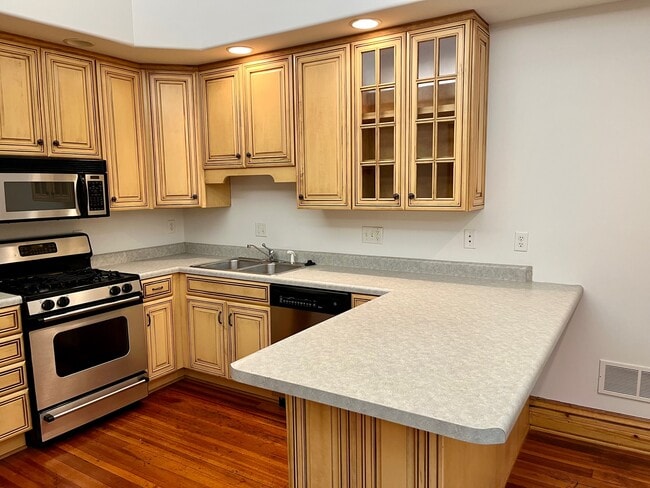 Photo - 216 N Center St Unit 2