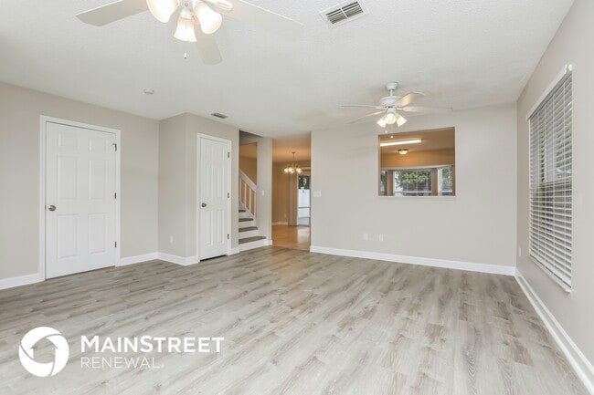 Photo - 9303 Daney St