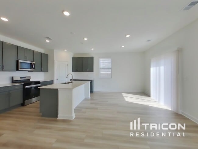 Photo - 5311 Carnegie Rd