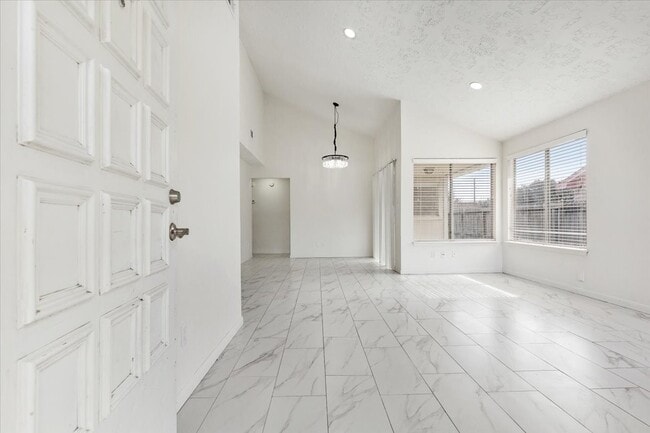 Photo - 14818 Gladewick Dr