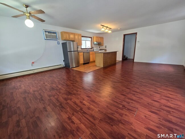 Photo - 493 Den Ln