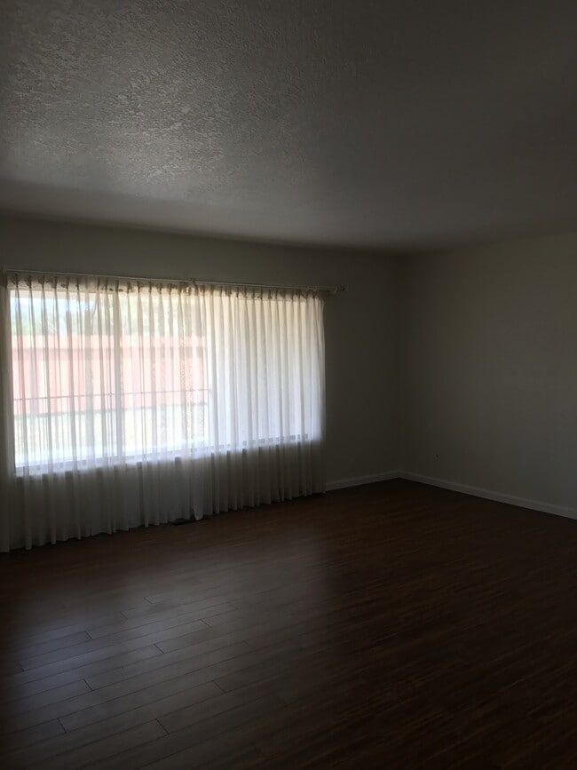 Photo - Expansive 3,600 Sq Ft Home on 10,000 Sq Ft Lot - Coming soon!