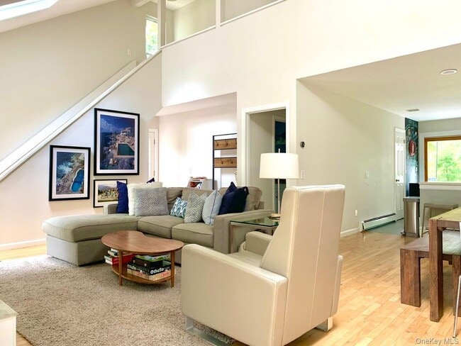 Photo - 61 Kings Point Rd