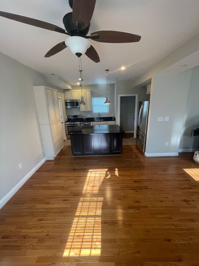 Photo - Beautiful 2bd 3.5  bath in Marshall Heights