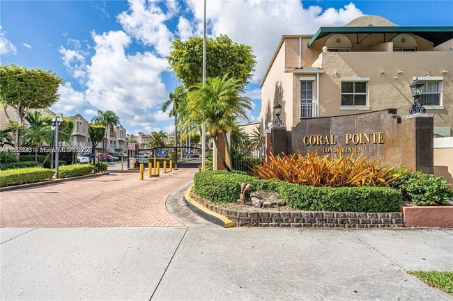 Building Photo - 665 NW 85th Pl Unit 10212