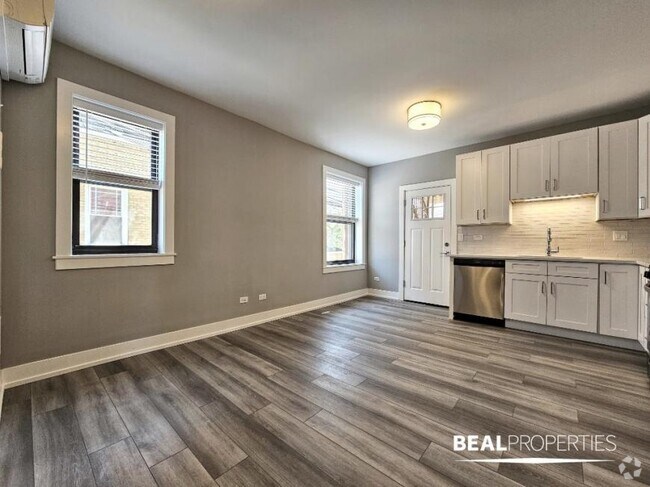 Building Photo - 1 bedroom in CHICAGO IL 60613 Unit S2 Rental