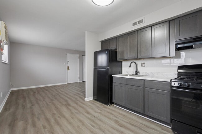 Photo - 7108 Oxford Ave Unit 22