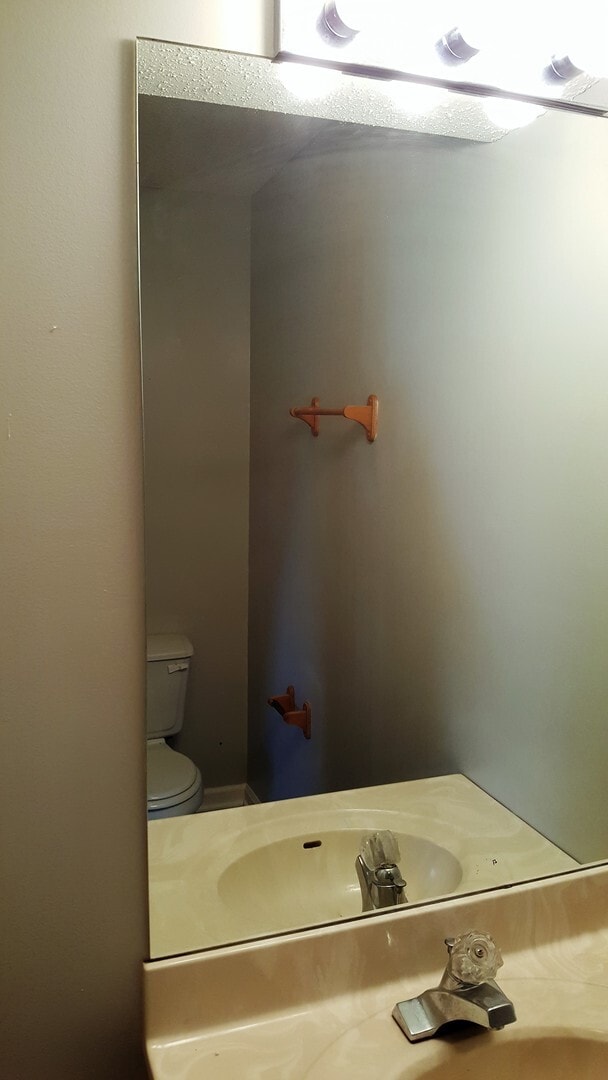 Photo - 8 - Hamilton Place Unit 1613A Hamilton Ave