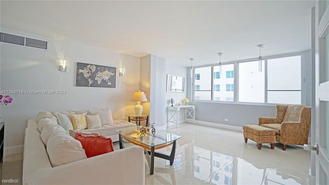 2 br, 1 bath Condo - 5005 Collins Ave Apt 922 - 2 br, 1 bath Condo - 5005 Collins Ave Apt 922 Unidad Apt 922