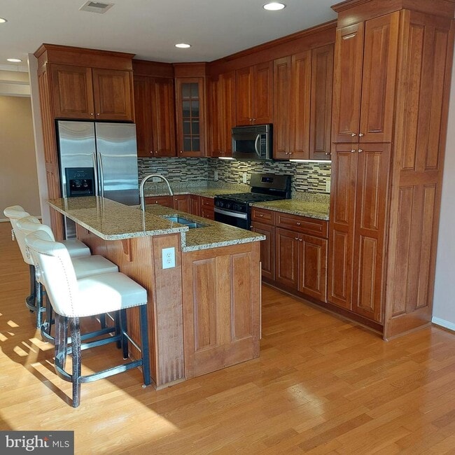 Photo - 12251 Roundwood Rd Unit 807