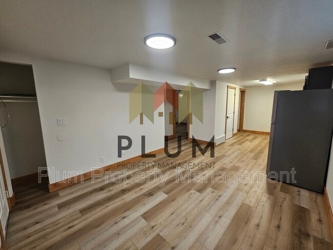 Photo - 1909 S 14th St W