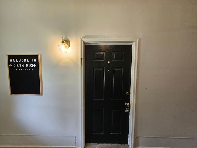 Photo - 700 N High St Apartment Unit 1