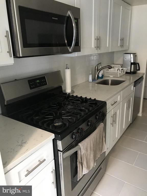 Photo - 1326 Spruce St Unit 905