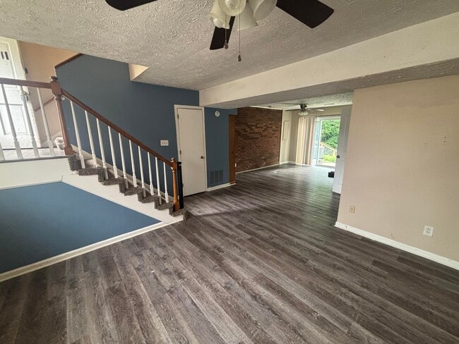 Photo - 3697 Crosby Dr