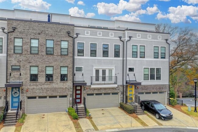 Building Photo - 2083 Holtz Ln