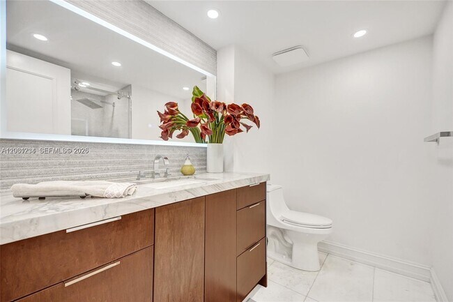 Photo - 19355 Turnberry Way Unit 26E