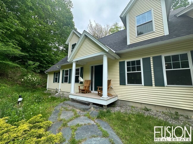 Beautiful, Spacious, Private Four Bedroom ... - Beautiful, Spacious, Private Four Bedroom ... House