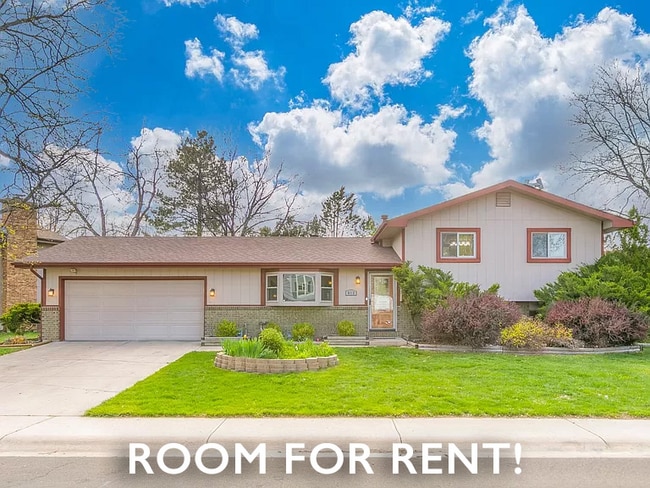 Photo - 612 Rocky Mountain Way