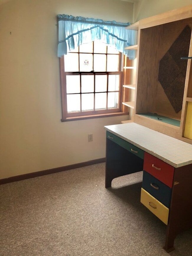 Photo - 4 Bedrooms, 2 Bathrooms Single Family Home in Crosslake, MN w/3 season porch