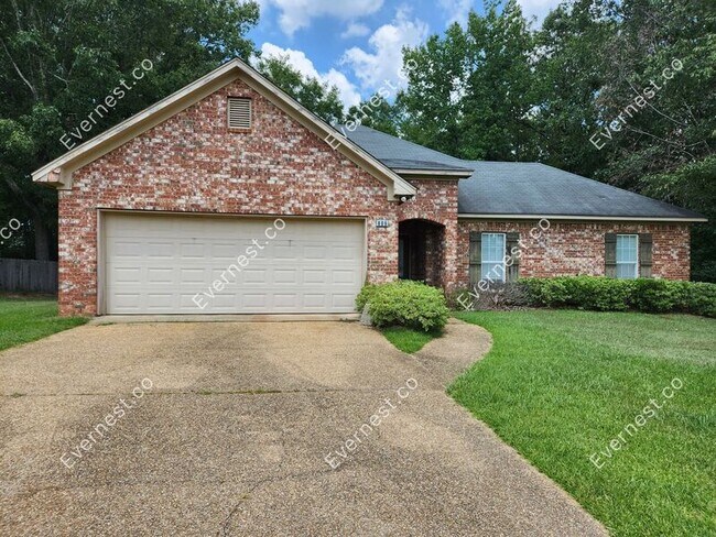 Photo - 806 Meadow Way Cove