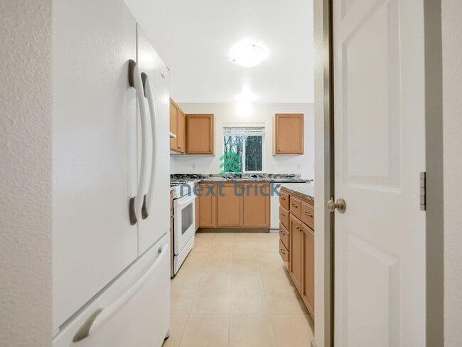 Photo - 3 BED & 2 BATH SINGLE FAMILY HOUSE FOR RENT