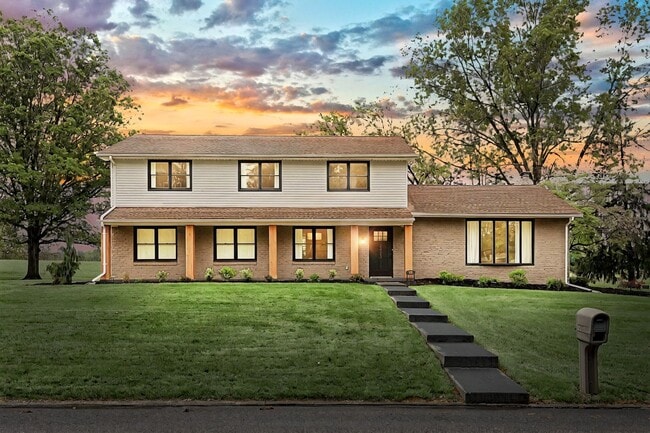 Photo - Beautiful Full Home in York